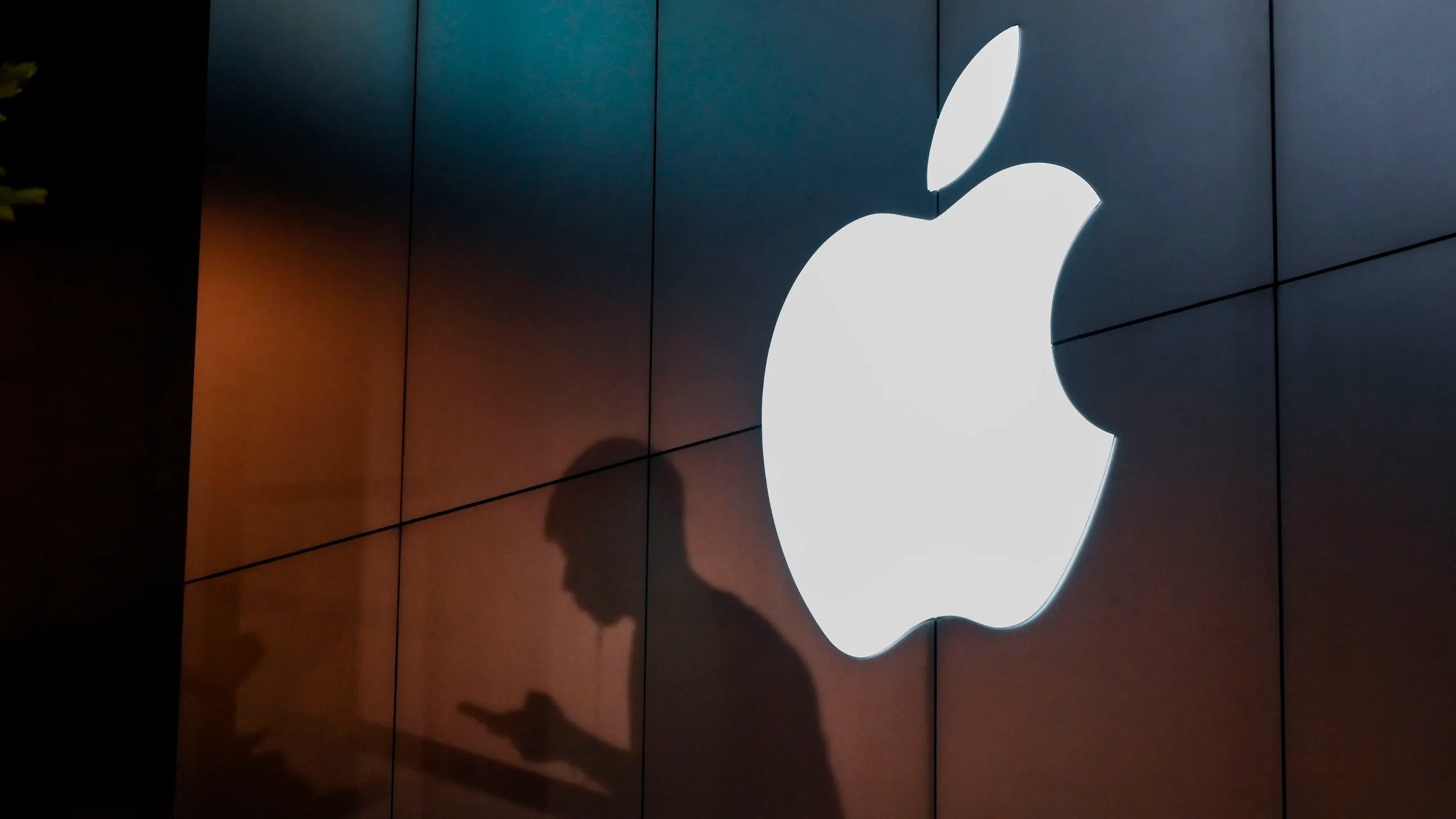 Дослідник вразливостей обікрав Apple на понад $3 млн