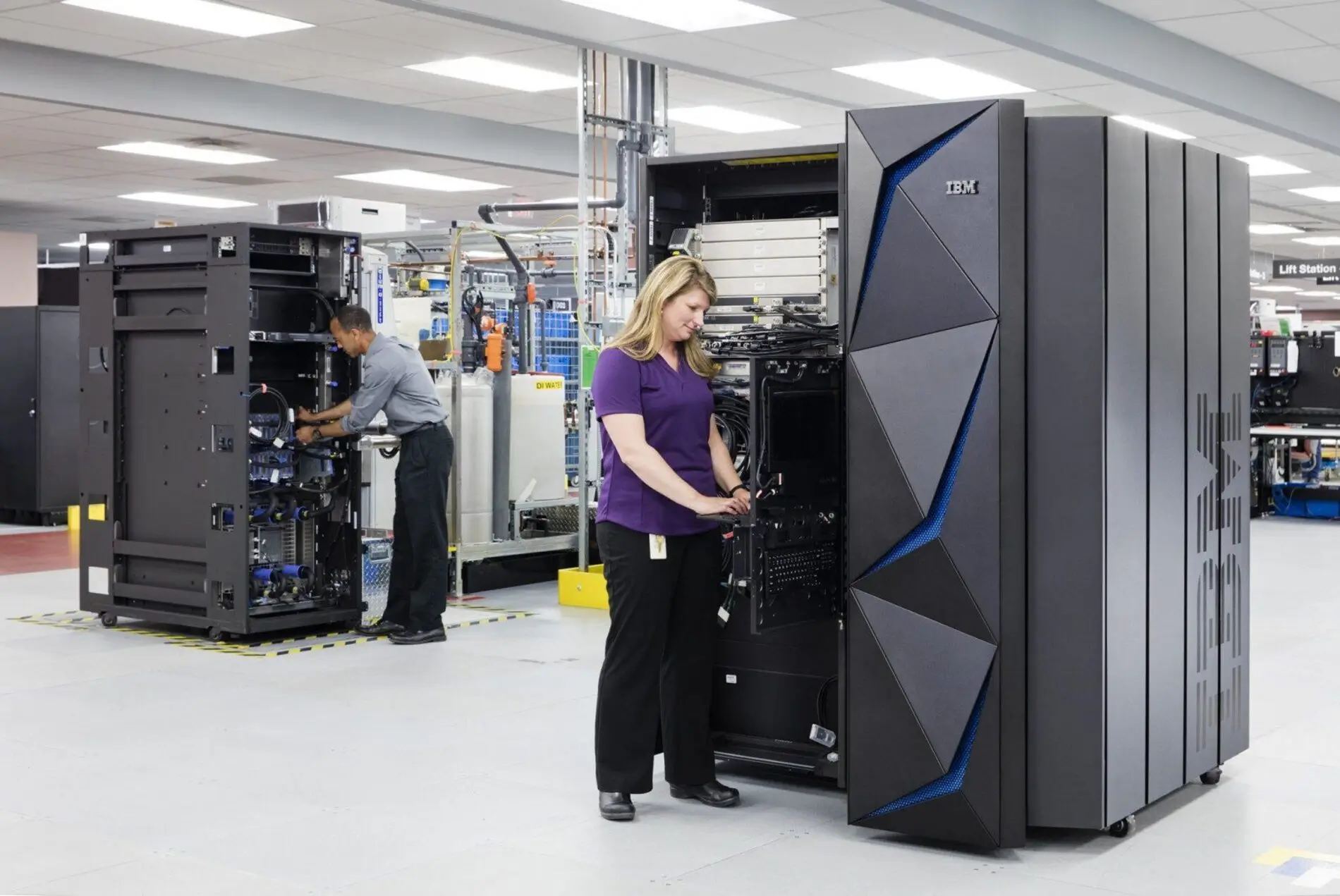 IBM випускає серверні флеш-накопичувачі з вбудованою системою захисту
