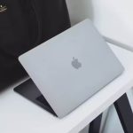 Чи випустить Apple MacBook Pro з OLED-дисплеєм