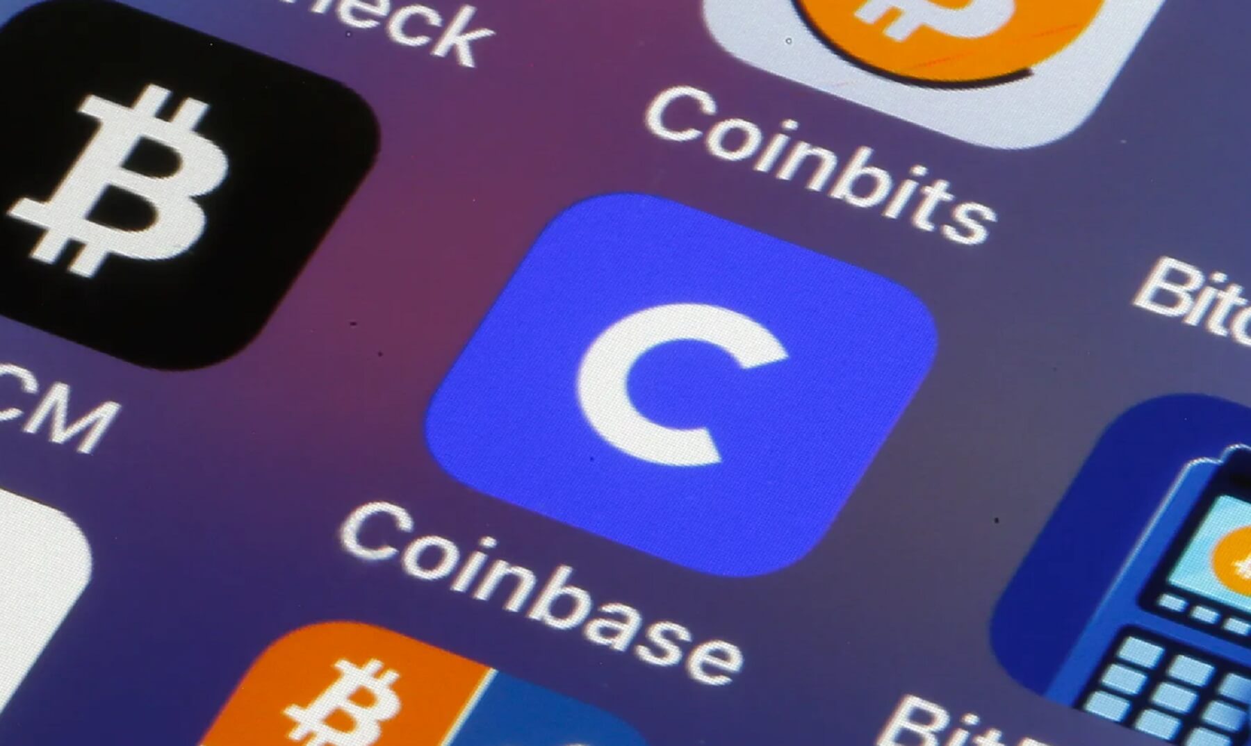 Coinbase повідомила про масштабний витік даних