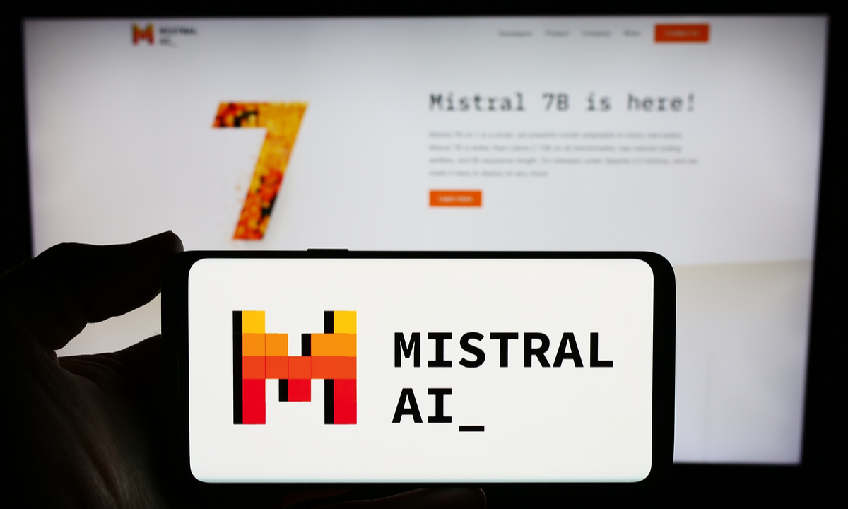 Доповідь: Mistral Намір підвищити фінансування для хмарних послуг у сфері штучного інтелекту