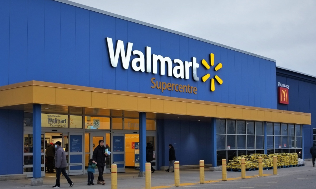 Walmart Вважає Штучний Інтелект Головним Чинником Підтримки Своїх Працівників У Магазинах