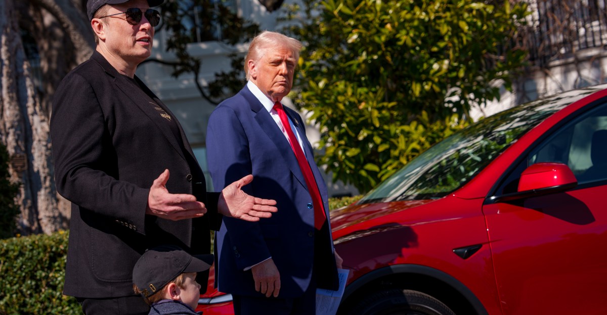 Трамп оголосив про намір розглянути можливість депортації Маска на фоні ескалації конфлікту щодо закону