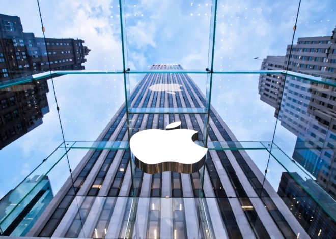Apple Заявляє Про Значні Інвестиції в Штучний Інтелект і Попереджає Про Втрати Внаслідок Мита у $1 Мільярд