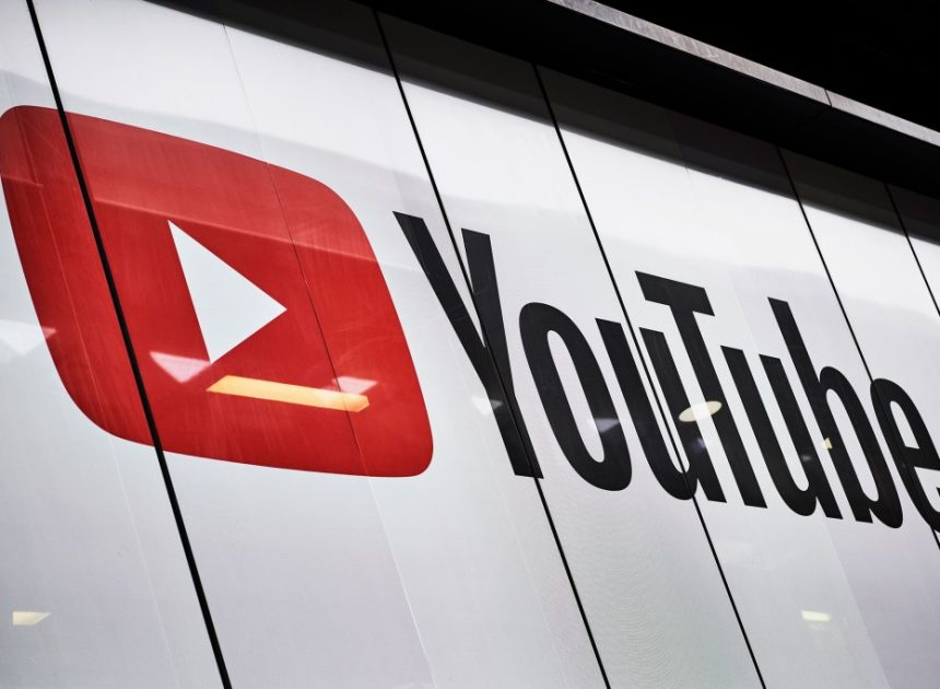 YouTube представляє нові стікери для покупок у Shorts
