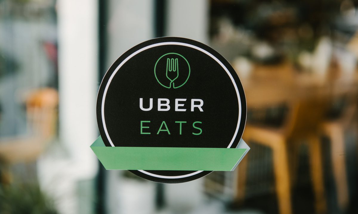 Uber Eats Запускає Штучний Інтелект для Ресторанів