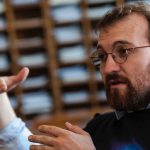 Засновник Cardano пояснює, чому деякі тримачі ADA ще не отримали airdrop Glacier