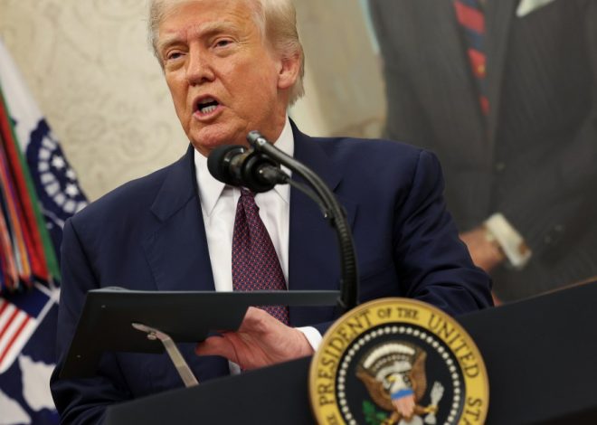 Трамп погрожує стягненням 100 відсоткових мит на комп’ютерні чіпи з величезною прогалиной