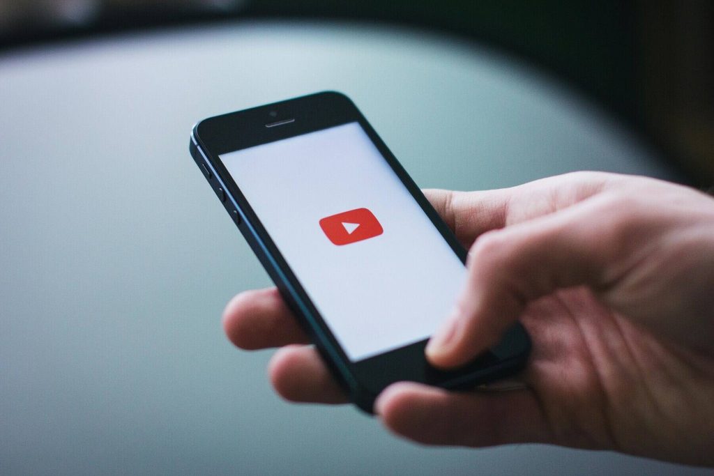Як функціонує YouTube Premium в Україні в 2025 році