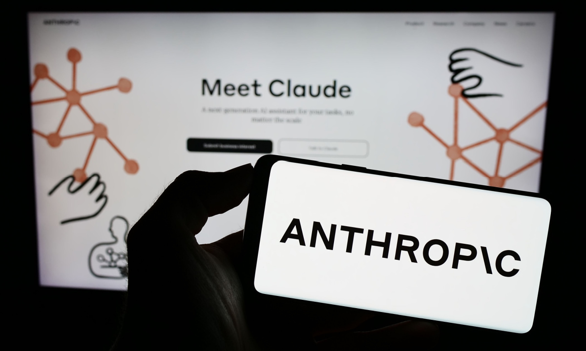 Anthropic Пропонує Клауда Співробітникам Уряду США за Один Долар