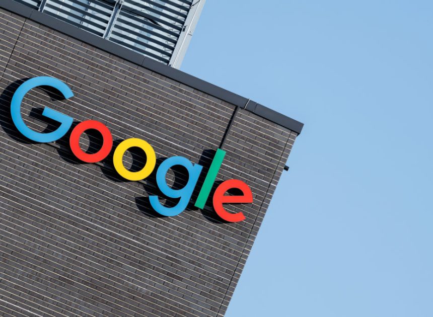 NotebookLM від Google тепер дозволяє налаштувати тональність його подкастів з штучним інтелектом