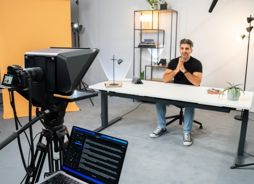 Elgato представляє нову, покращену телепромптер для ведучих, подкастерів та компаній