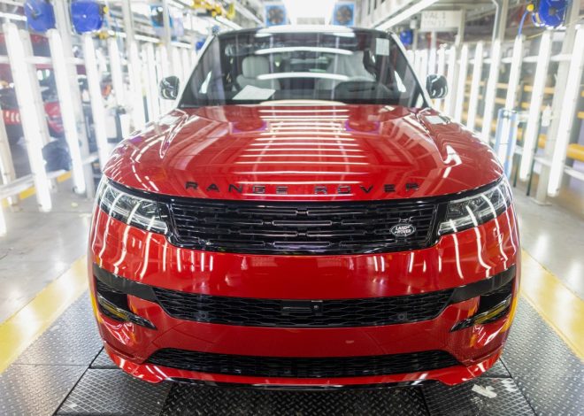 Jaguar Land Rover зупинить виробництво на третій тиждень через кібернапад