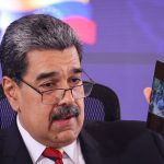 Президент Венесуели впевнений, що американські шпигуни не зможуть зламати телефони Huawei