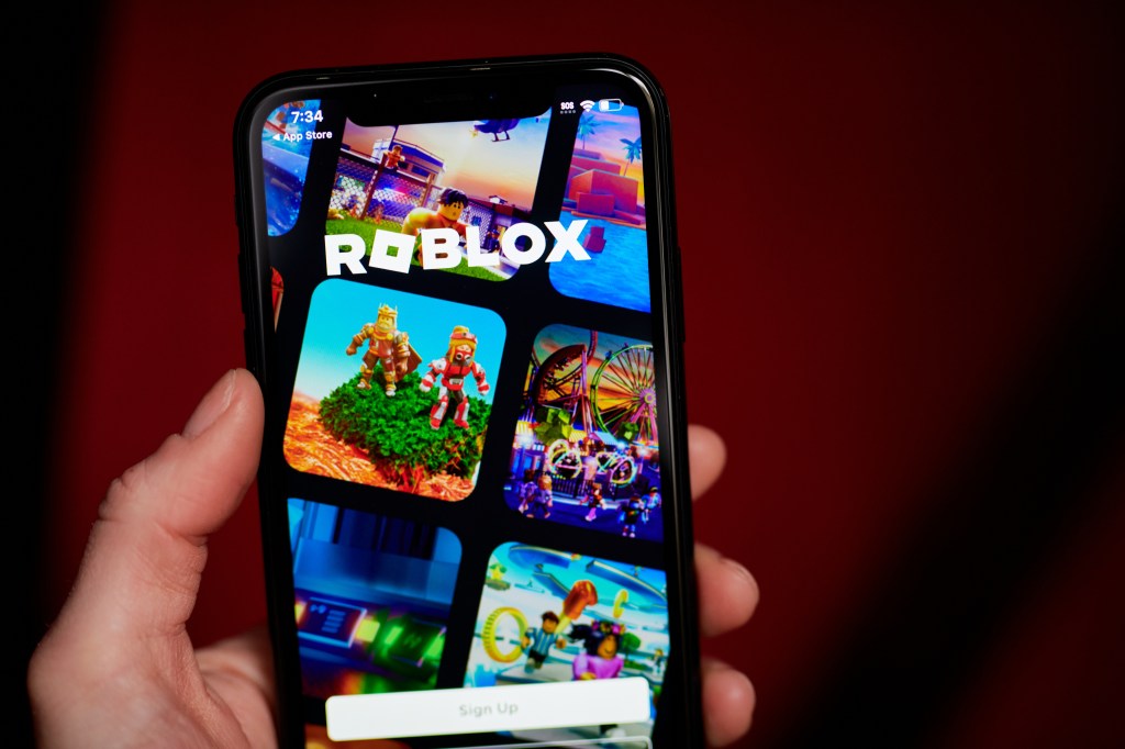 Roblox представляє новий формат коротких відео для ігрових моментів, інноваційні інструменти штучного інтелекту для творців та інше
