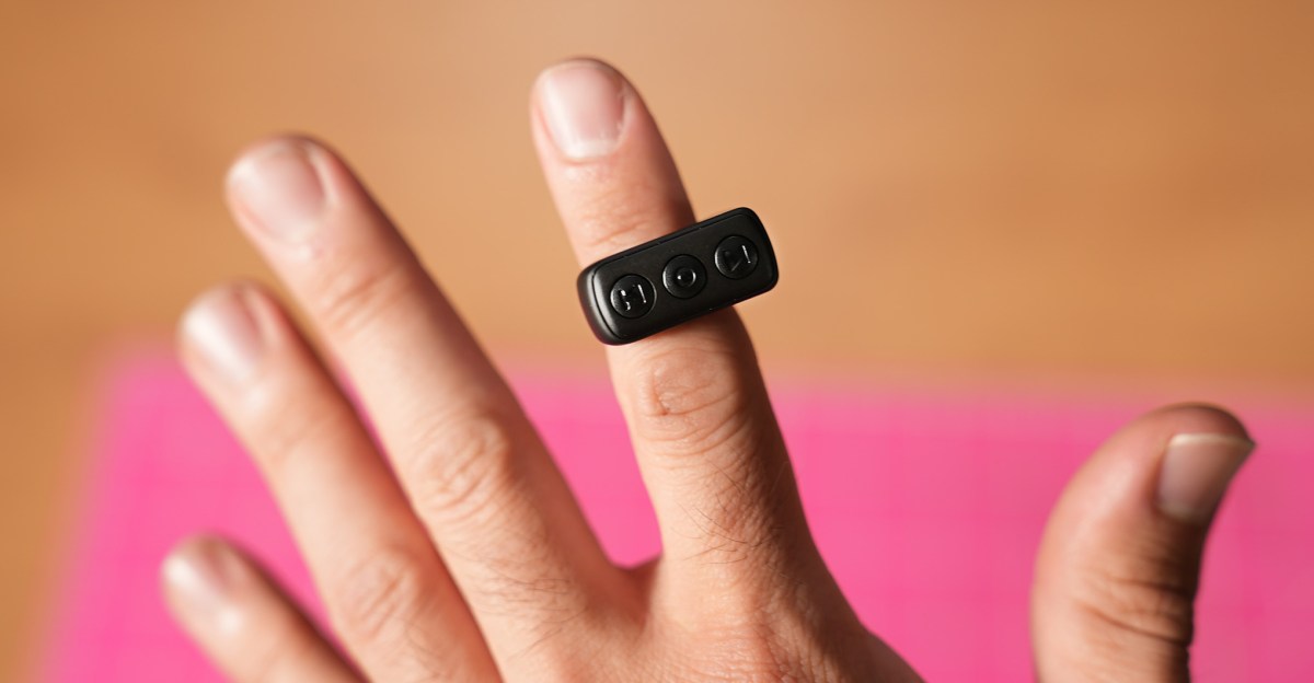 Ми взяли з собою популярні гаджети з TikTok у подорож