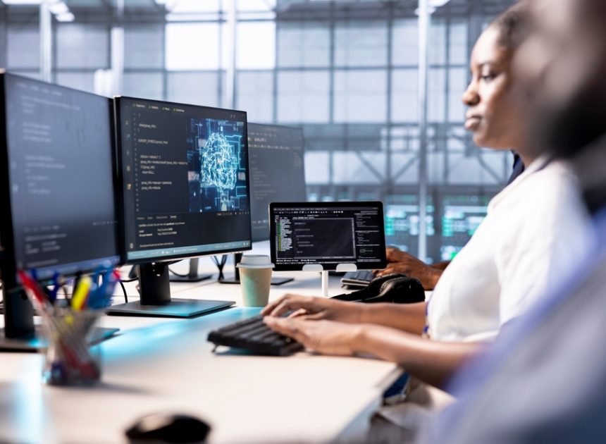 Людство та Штучний Інтелект: Як Тандем Гуманності і Технологій Формує Майбутнє Бізнесу