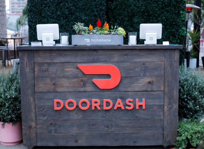 Увага! Цифрова загроза: DoorDash повідомляє про витік даних, що загрожує особистій інформації користувачів