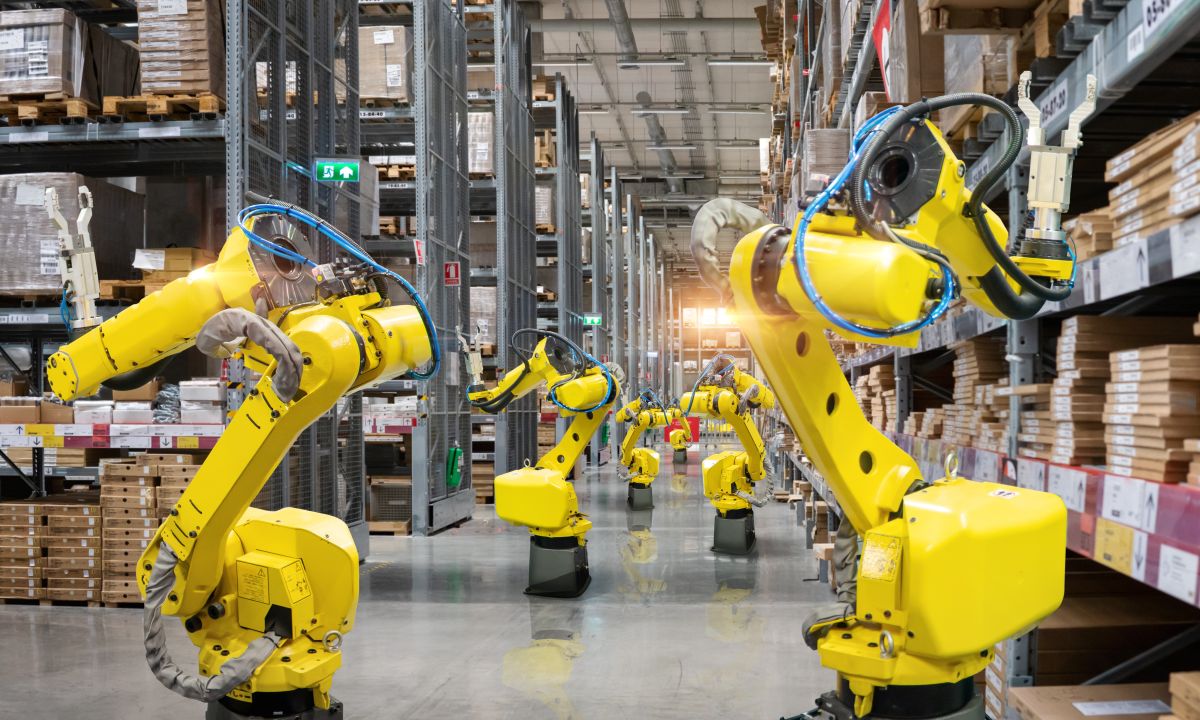 Магазини впроваджують штучний інтелект і робототехніку: як технології рятують святкову логістику від колапсу