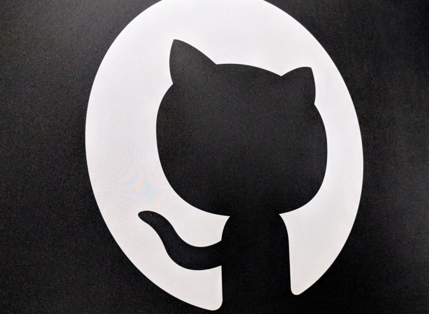 Хакери викрали дані з тисяч внутрішніх репозиторіїв GitHub: що приховує один з найбільших кодових сховищ світу?