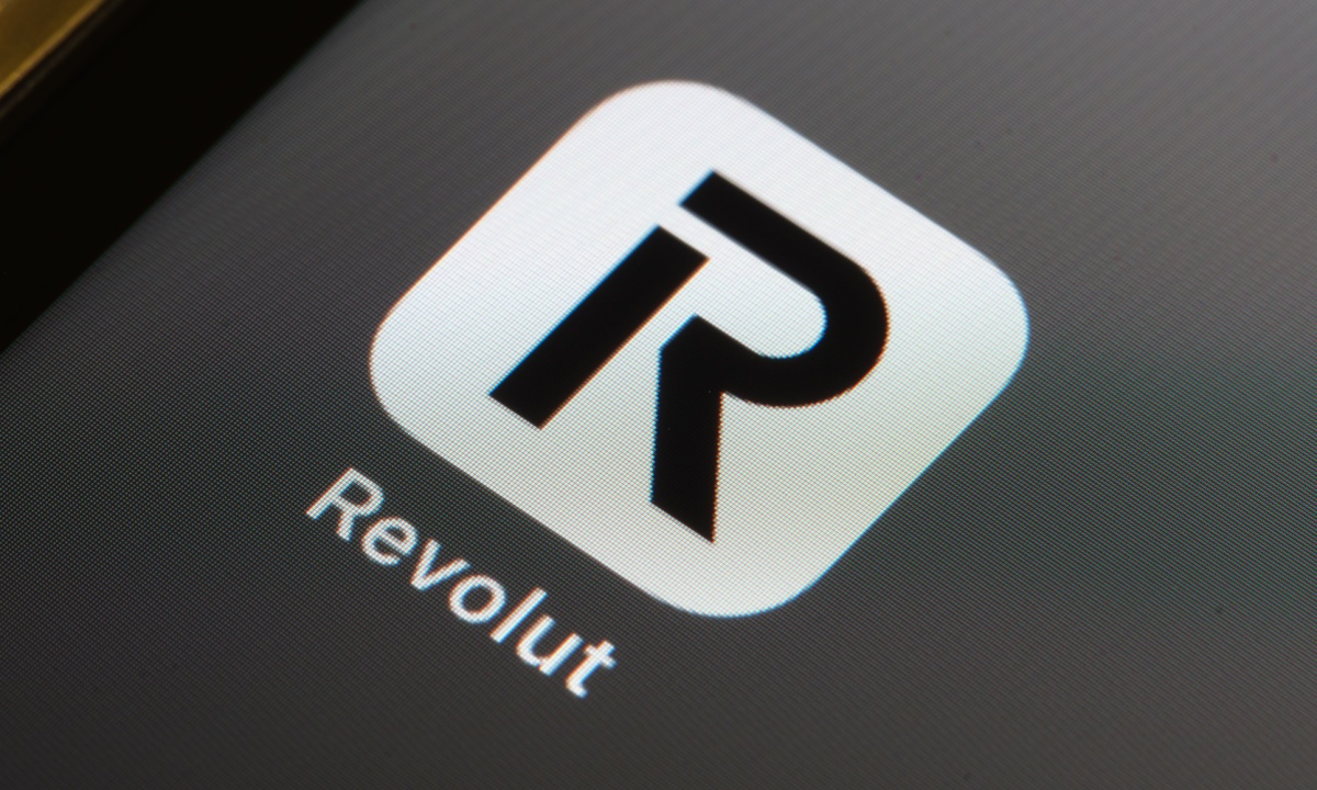 Революційний AI-асистент Revolut: як штучний інтелект змінює наш підхід до фінансів щодня
