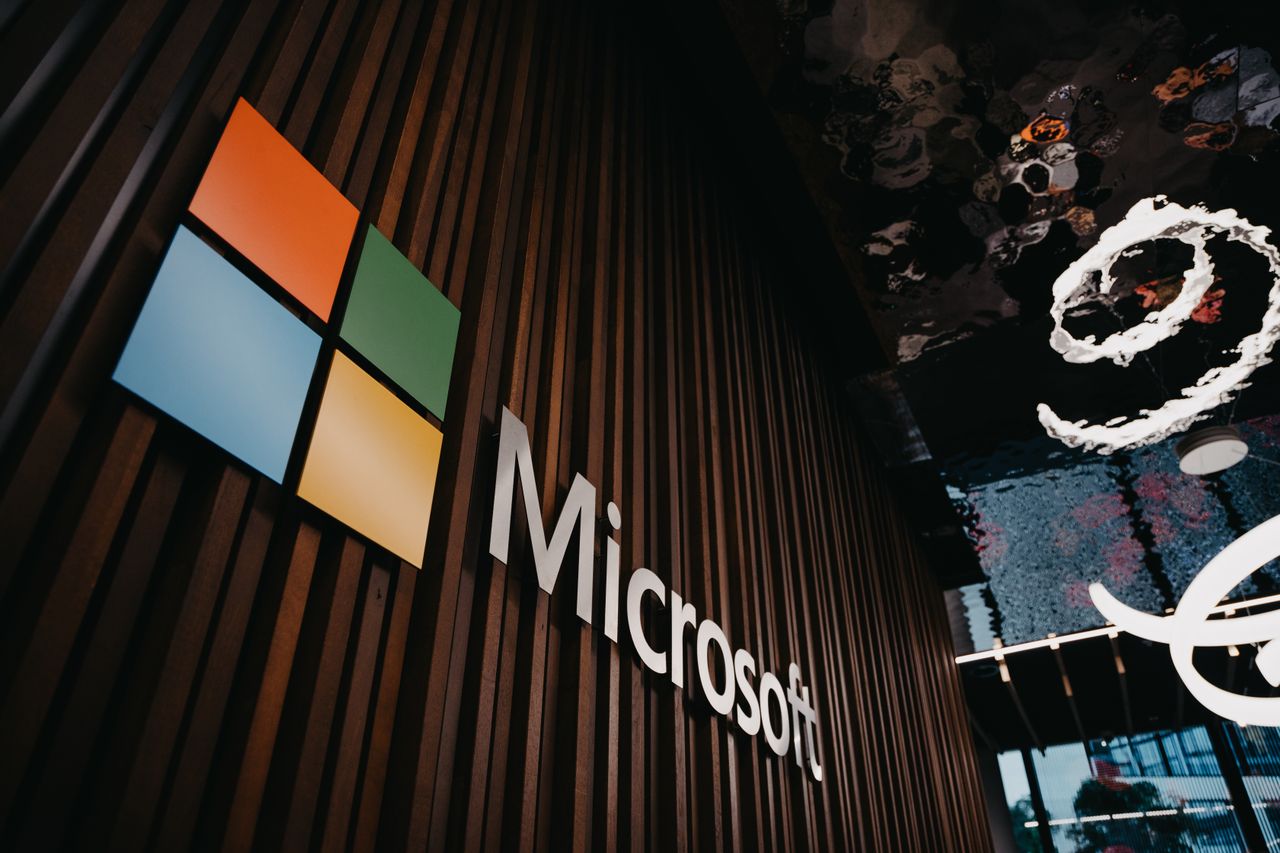 Microsoft розробляє конституцію для ШІ