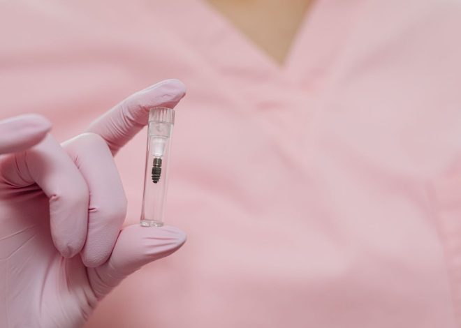 Science Corporation імплантувала чіп пацієнту з хворобою Штаргардта