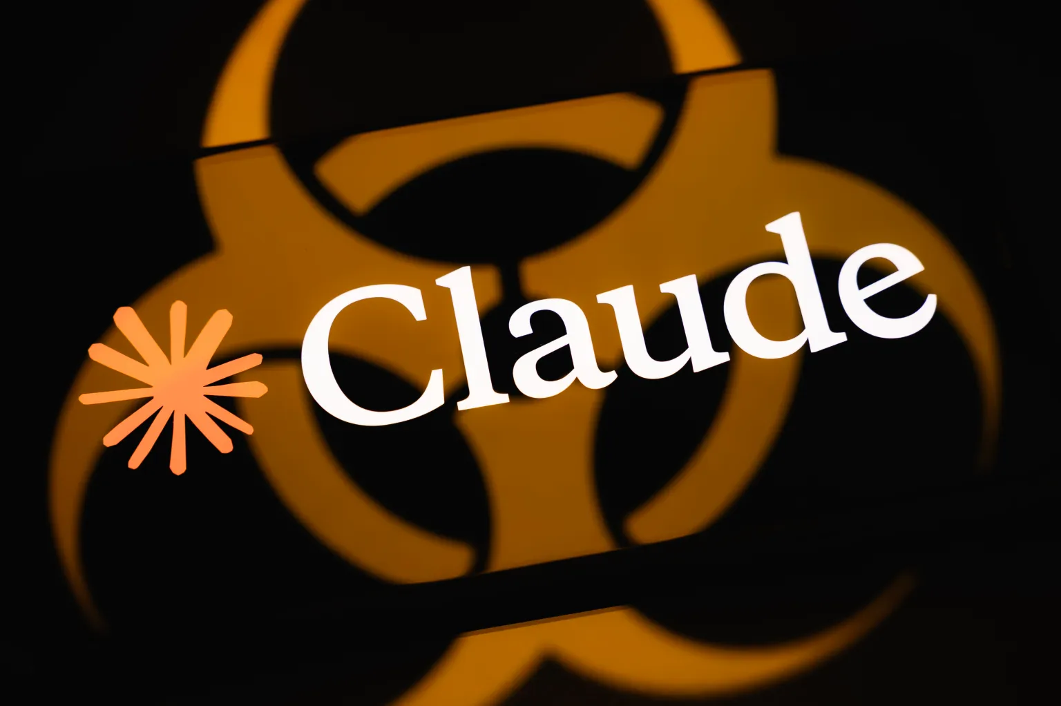 Anthropic заборонила зловживати Claude та втручатися у вибори