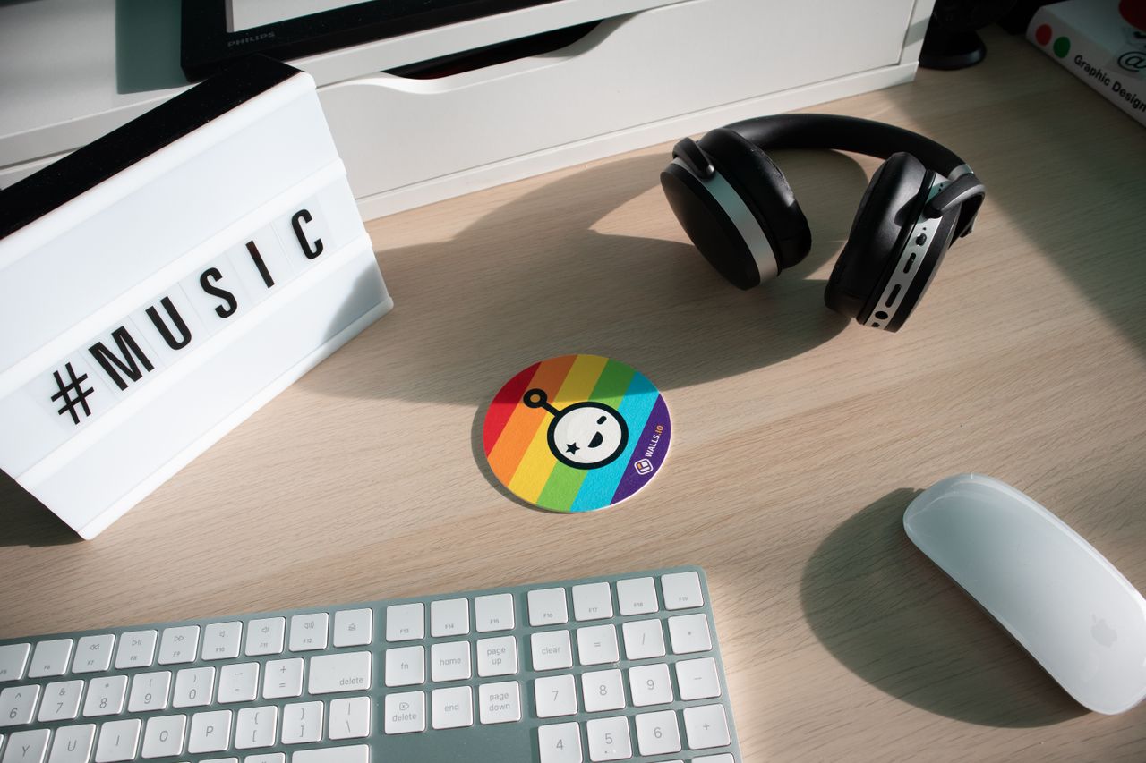 Deezer приховуватиме музику, створену ШІ