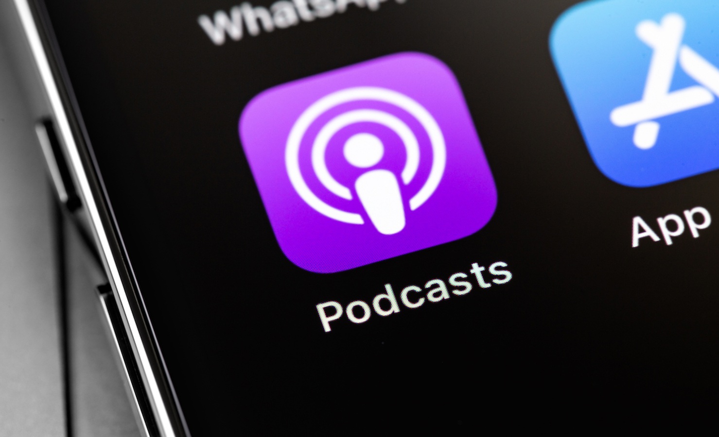 Apple домовилася про найм частини команди стартапу Huxe